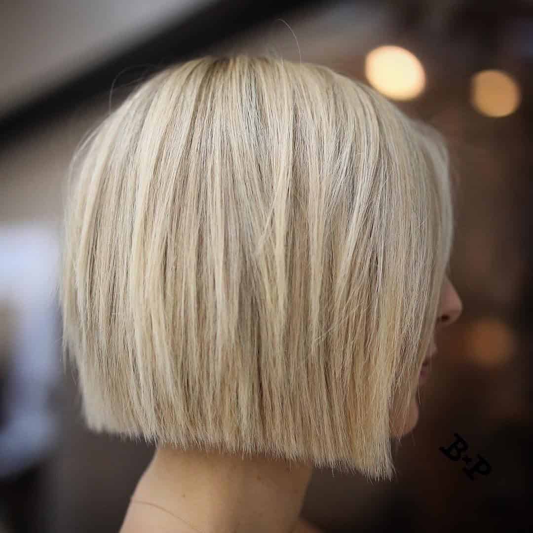 Traditional ombre blunt bob with middle part