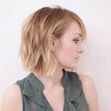 Loosely Curled Brown Bob with Highlights for Women with Thick Hair