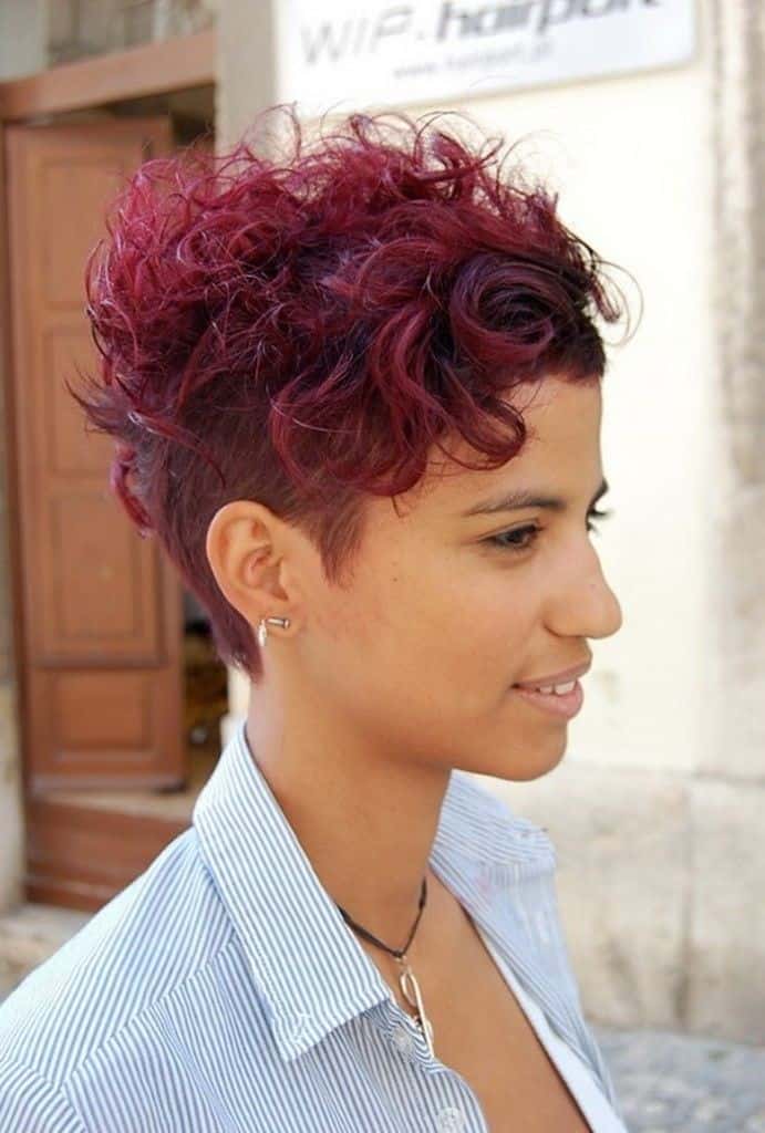 Short-n-wavy maroon Mohawk