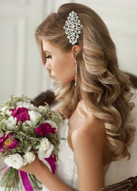 Stylish Bridal Curly Hairstyle