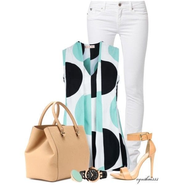 Printed sleeveless top and white skinny jeans