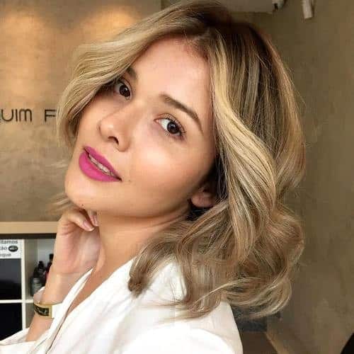 Medium Hairstyle Ideas: Long Blonde Bob