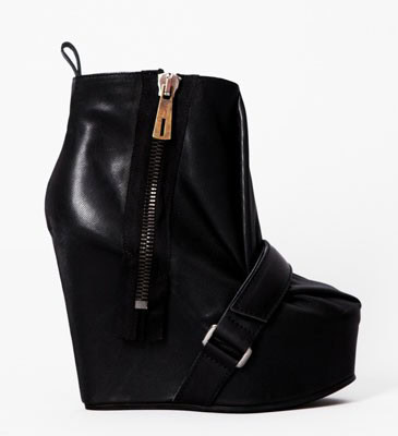 Wedge leather boots