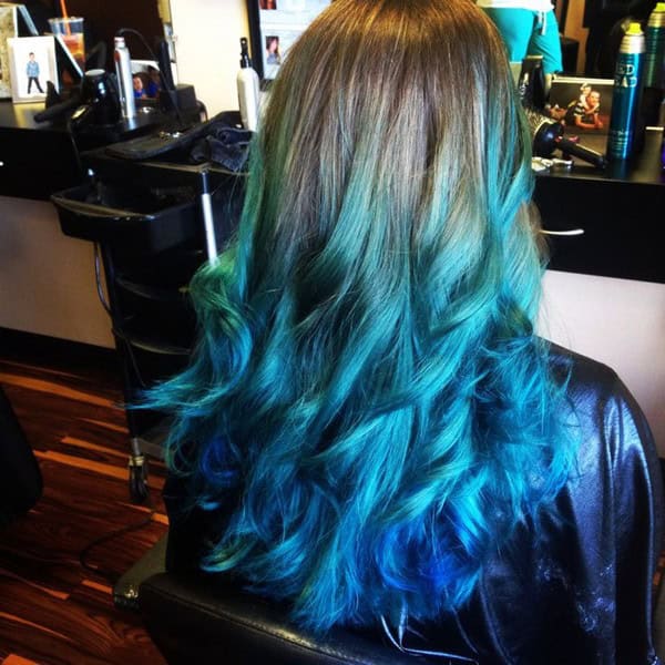 Royal Blue to Ice Blue Ombre