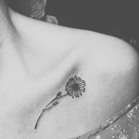 Small Daisy Design – Cute Small Flower Tattoo