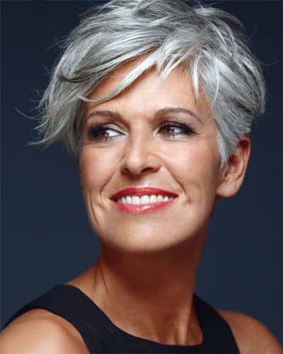 Asymmetrical short haircut for omen over 50