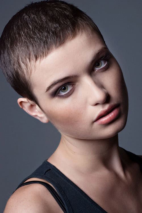 Cool and easy uber short clipper cut