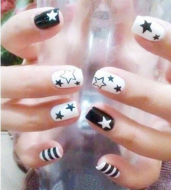 Cool Stars and Stripes Nail Design