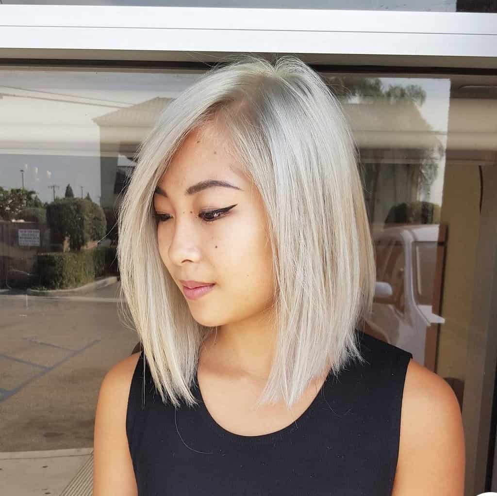 Traditional ombre blunt bob with middle part