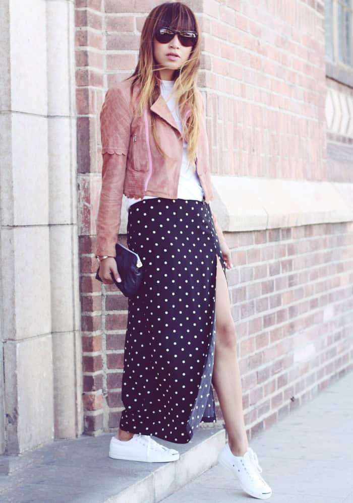 Maxi skirt and canvas sneakers