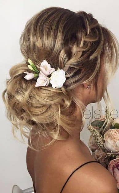 Pretty Bridal Hairstyle