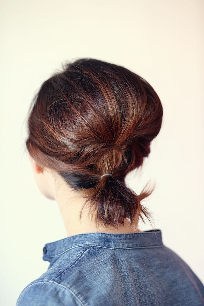 Short bouffant ponytail