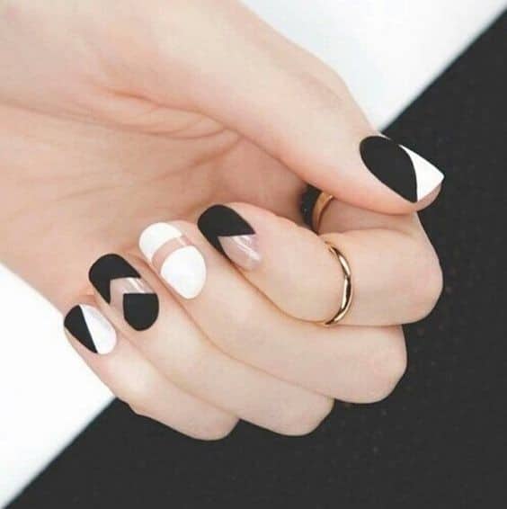 Chic Black and White Nail Art