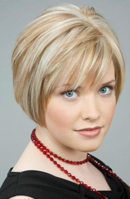 Loosely Curled Brown Bob with Highlights for Women with Thick Hair