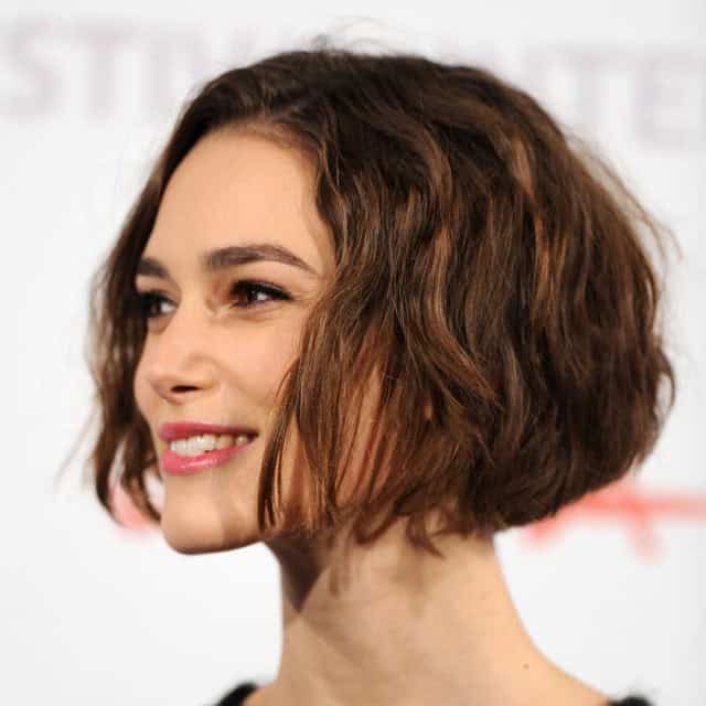 Chin-length wavy blunt bob