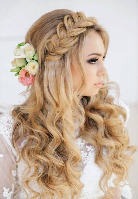 Pretty Bridal Hairstyle