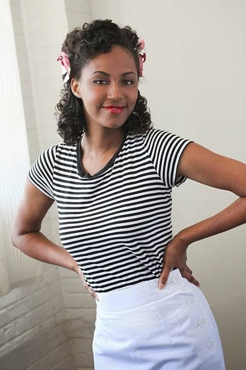 Vintage Hairstyle for Black Women: A 1940s Wartime Curly Bob