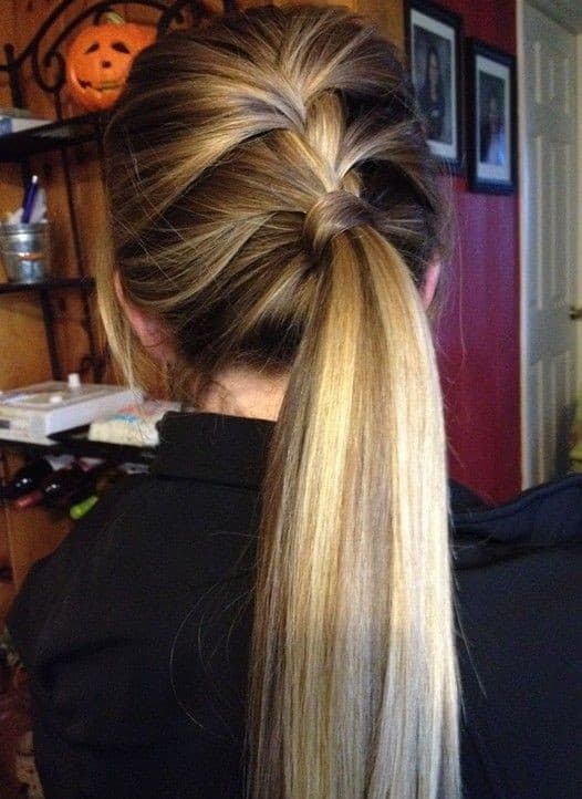 Loose “short braid” ponytail