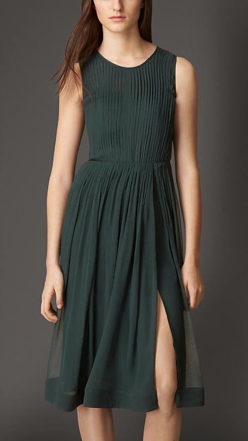 Pleated dress with side slit