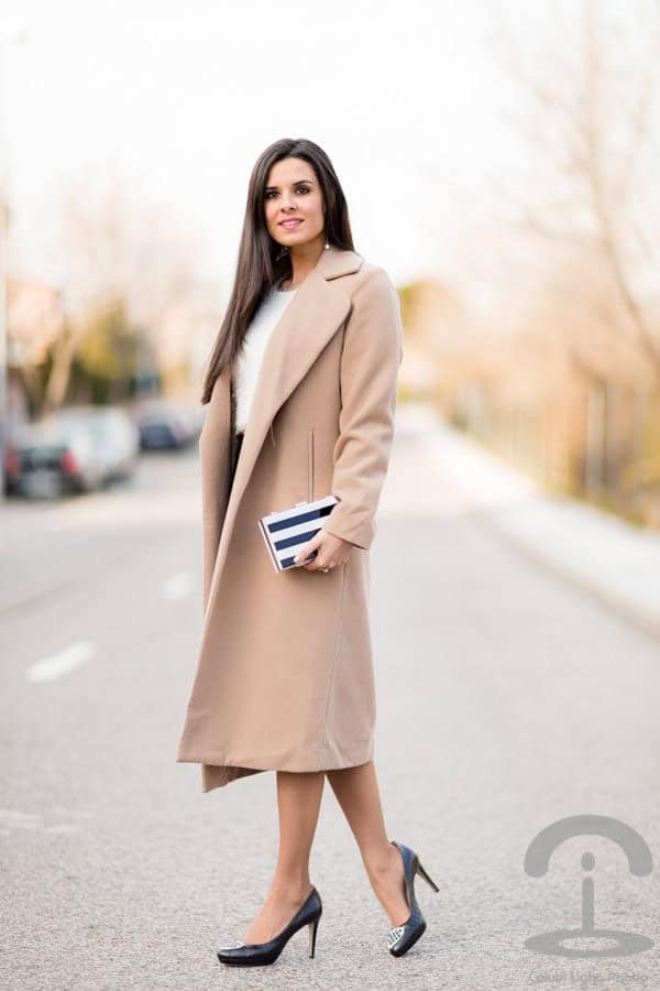 Elegant Beige Long Coat Outfit Idea