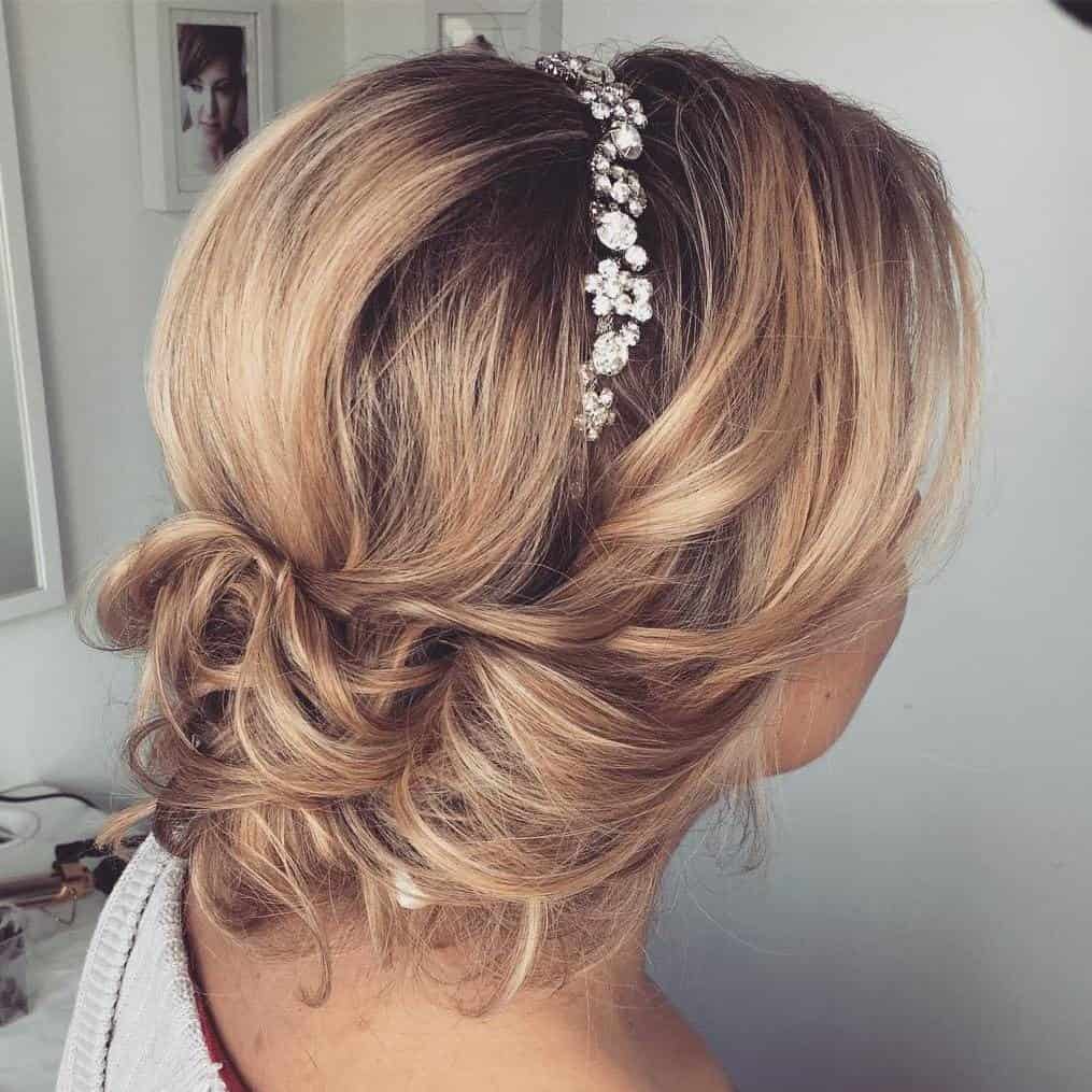 Pretty Bridal Hairstyle