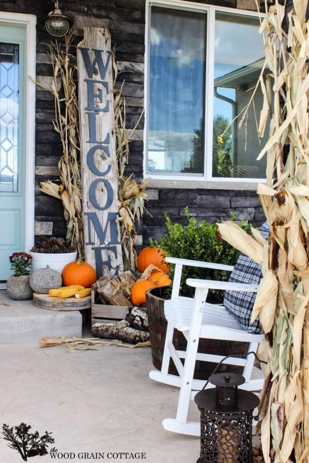 Artistic Porch Decoration