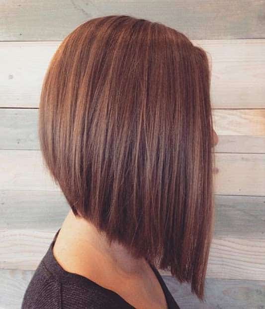 Loosely Curled Brown Bob with Highlights for Women with Thick Hair