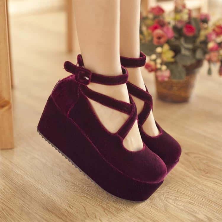 Velvet platform shoes