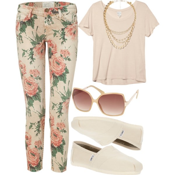 T-shirt and floral skinny jeans