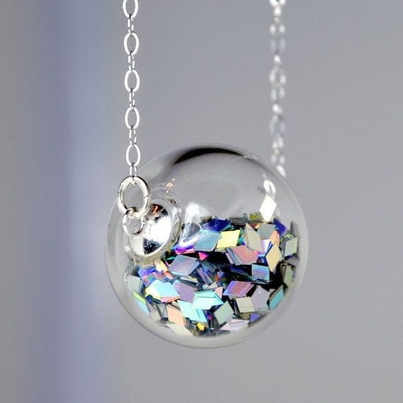 Glitter necklace