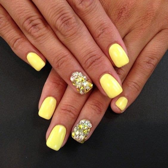 Faddish Yellow Nail Art