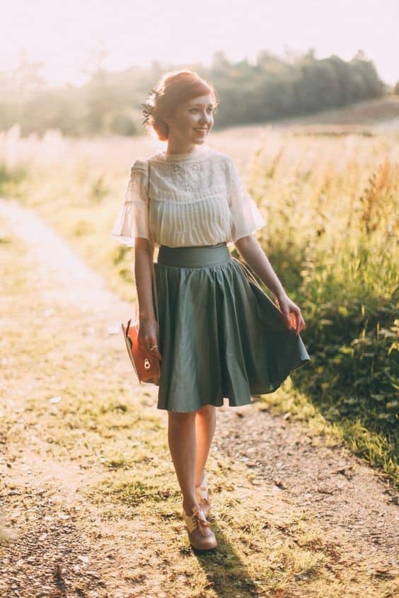 Beautiful Vintage Outfit Idea