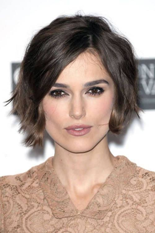 Side-Parted Wavy Bob Hairstyle for Prom