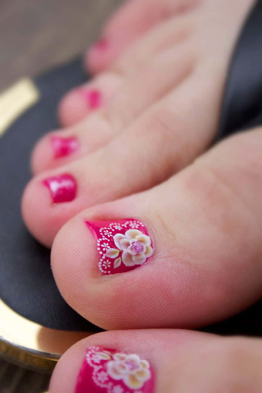 Lace pedicure