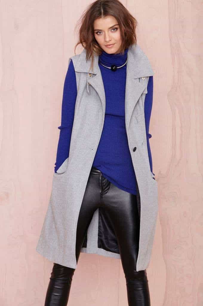 Sleeveless coat