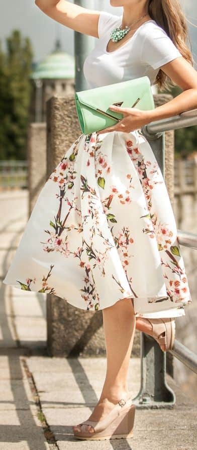 Floral Skirt Outfit for Spring