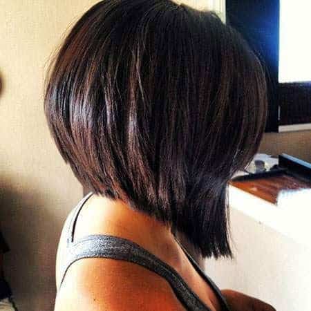 Straight graduated bob for thin hair