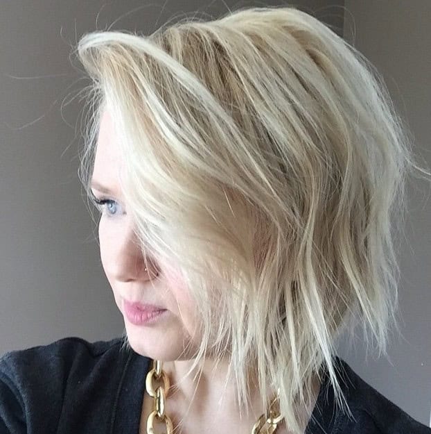 Messy and choppy bob with lots of multi-layers