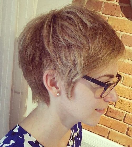 Stylish Textured Haircut for Thin Hair