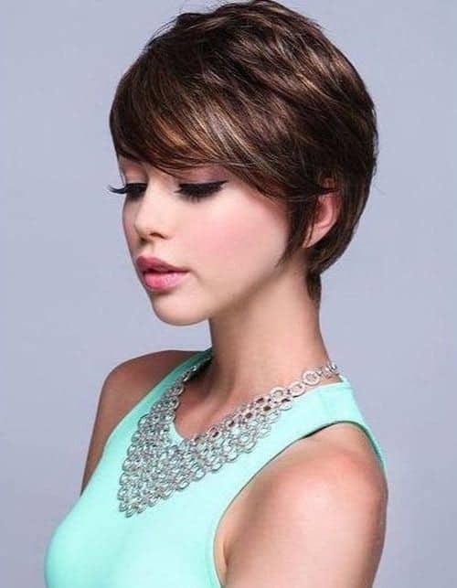 Short Layered Haircut for Thick Hair