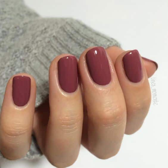 Chic Maroon Nail Design