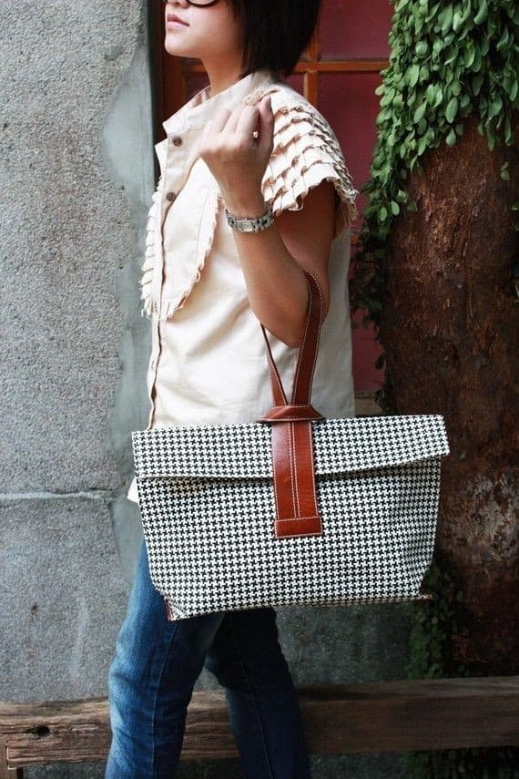 Houndstooth oversized bag