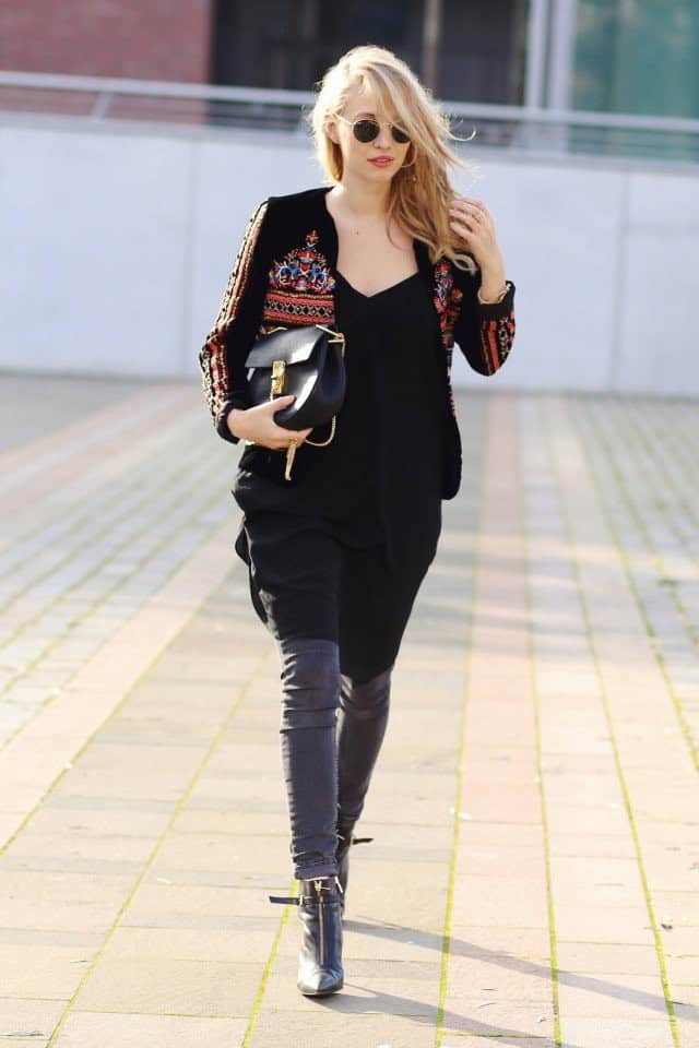 Chic Printed Velvet Top Outfit