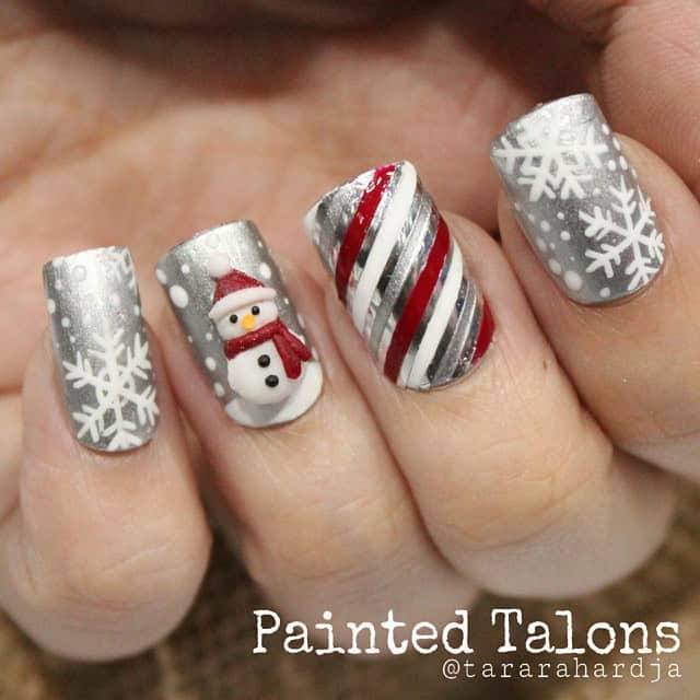 Fashionable Silver Nail Design for Christmas