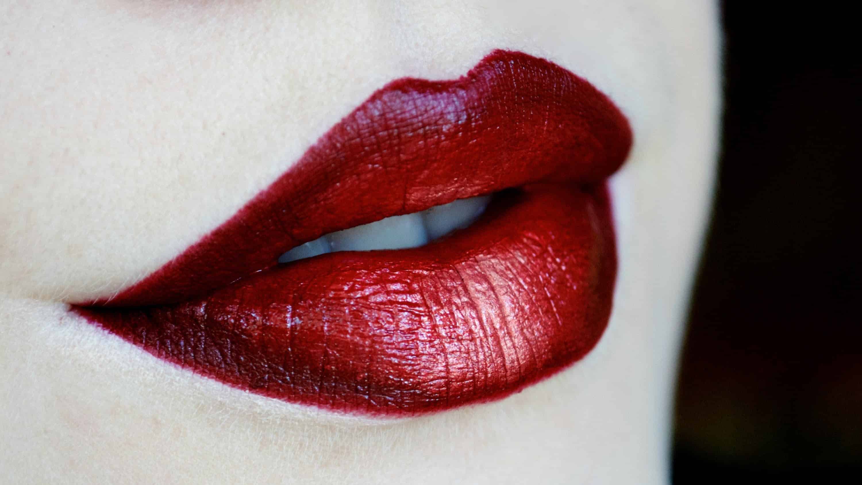 Marsala (ombre) lips