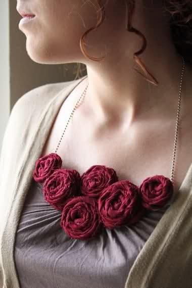 Flower necklace