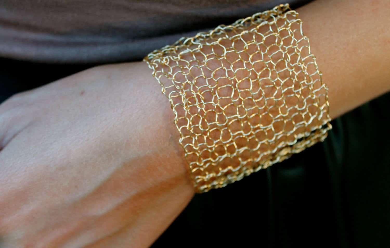 Mesh cuff