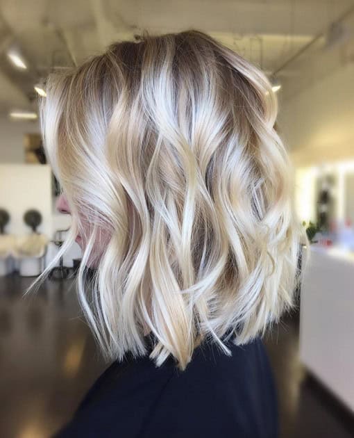 Loosely Curled Brown Bob with Highlights for Women with Thick Hair