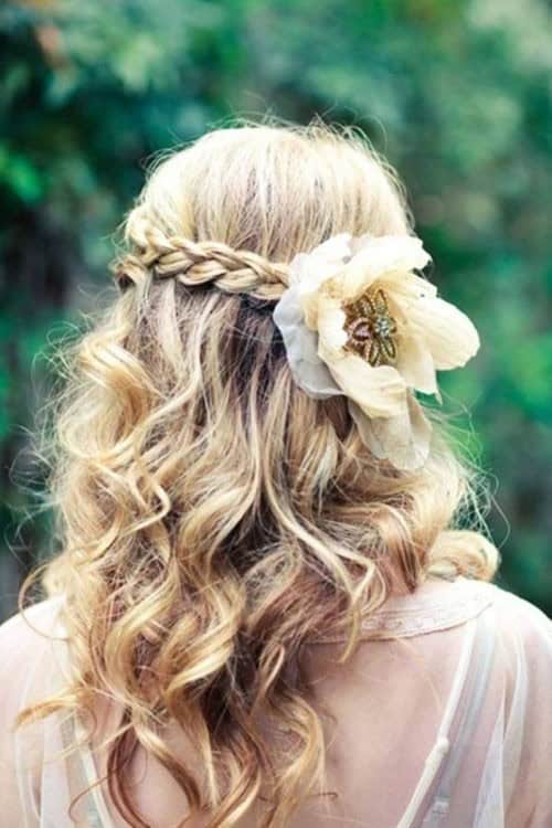 Pretty Bridal Hairstyle