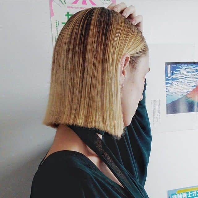 Traditional ombre blunt bob with middle part